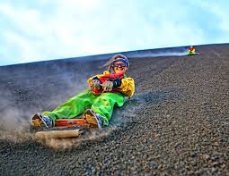 Deportes extremos en las faldas del Volcán Cerro Negro
